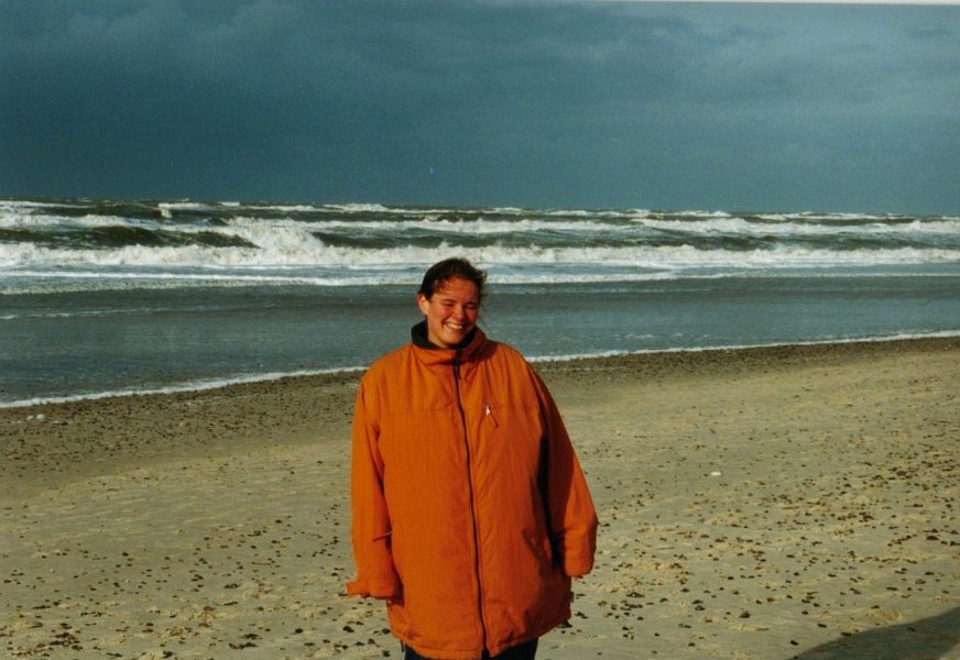 2001.11 DK 01.23 henne strand emy